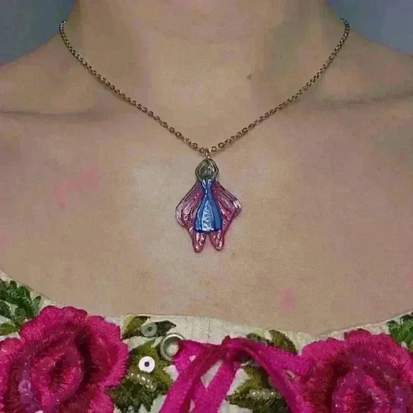 Pink butterfly fairy handmade unique fairycore holographic pendant necklace - Picture 5 of 11